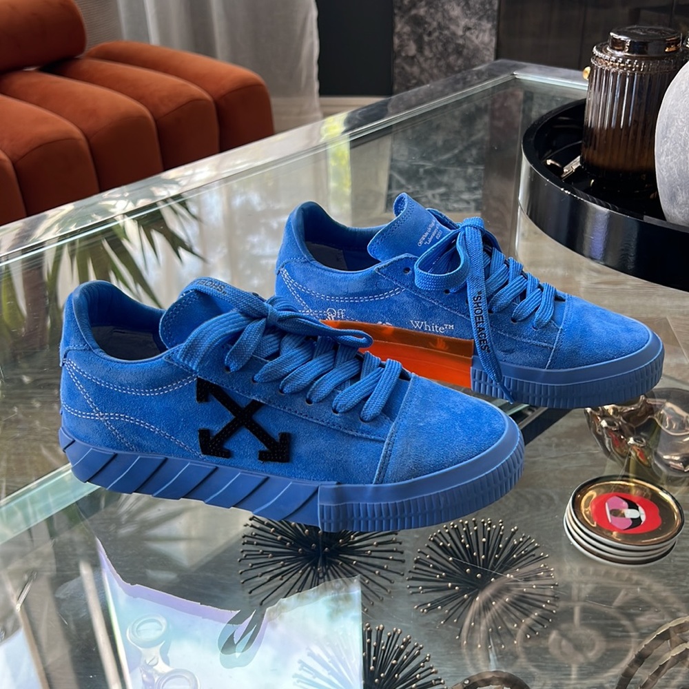 Authentic Off-White, Rare Blue Tribute to Virgil Abloh low-top sneaker. Size 38